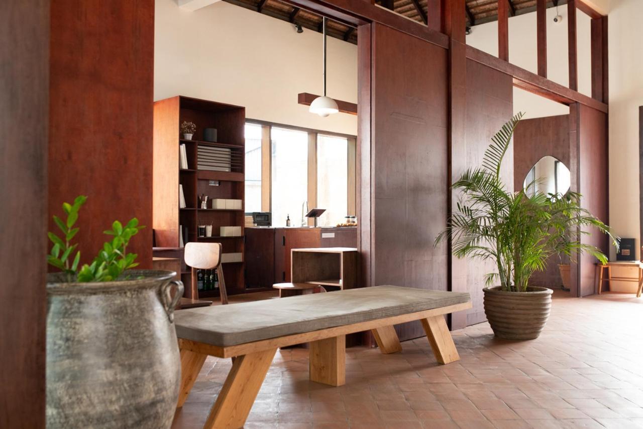 Le Sen Boutique Hotel Luang Prabang Exterior photo